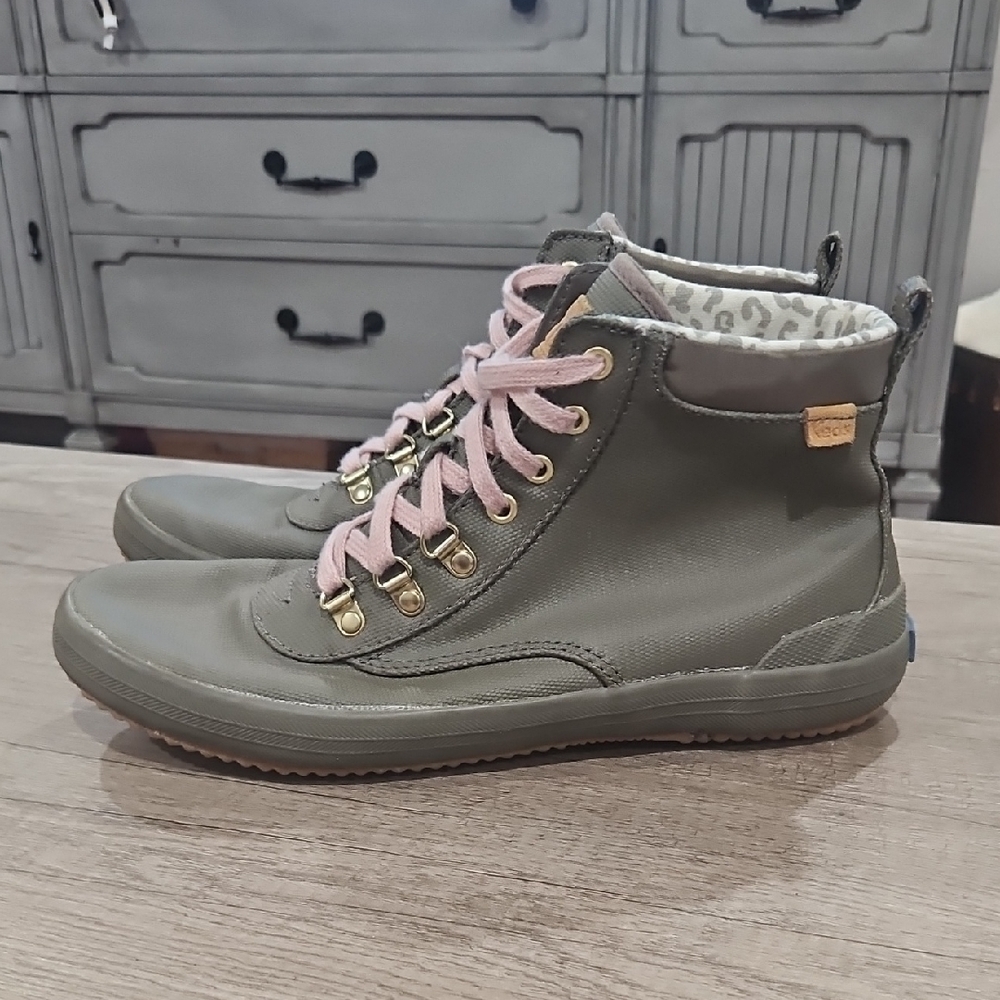 Keds Scout Water-Resistant Canvas Boot Women's sise 9